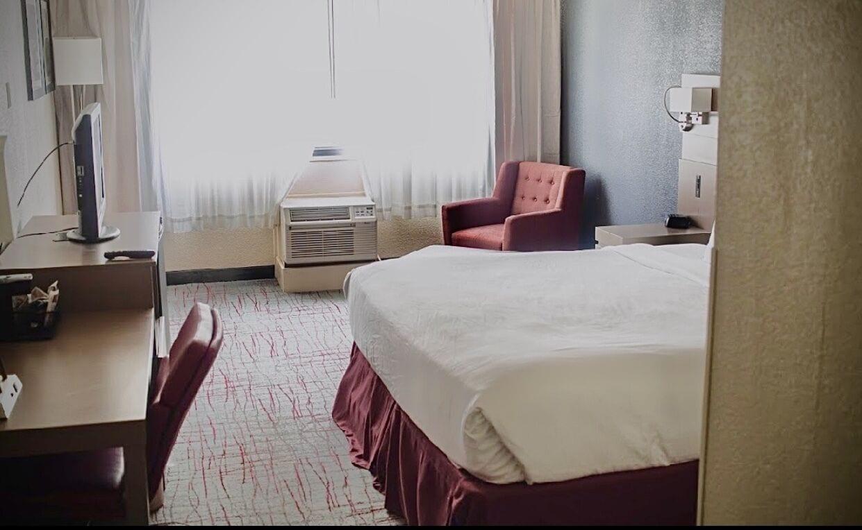Ramada By Wyndham Uniontown Hotell Eksteriør bilde