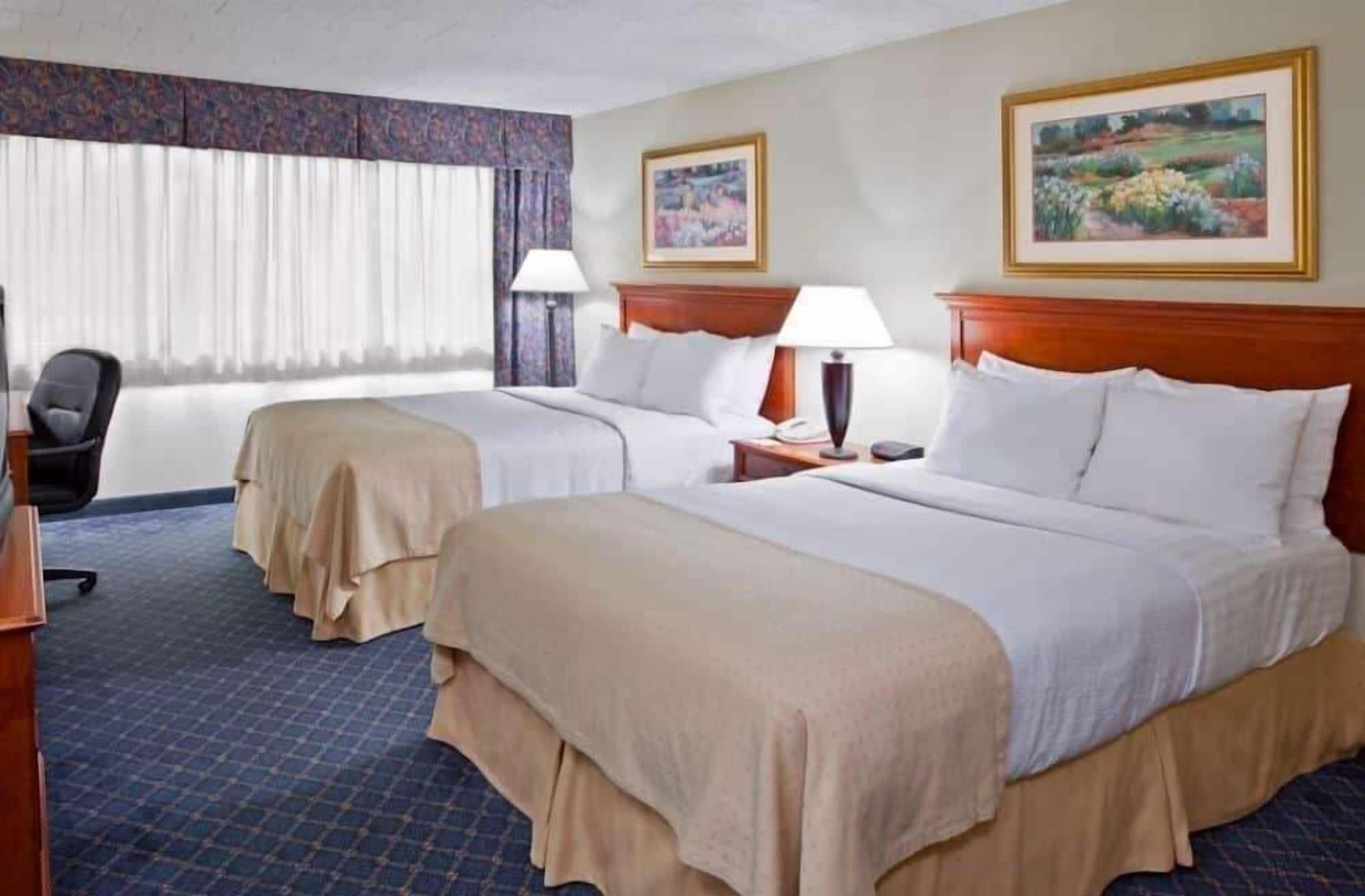 Ramada By Wyndham Uniontown Hotell Eksteriør bilde