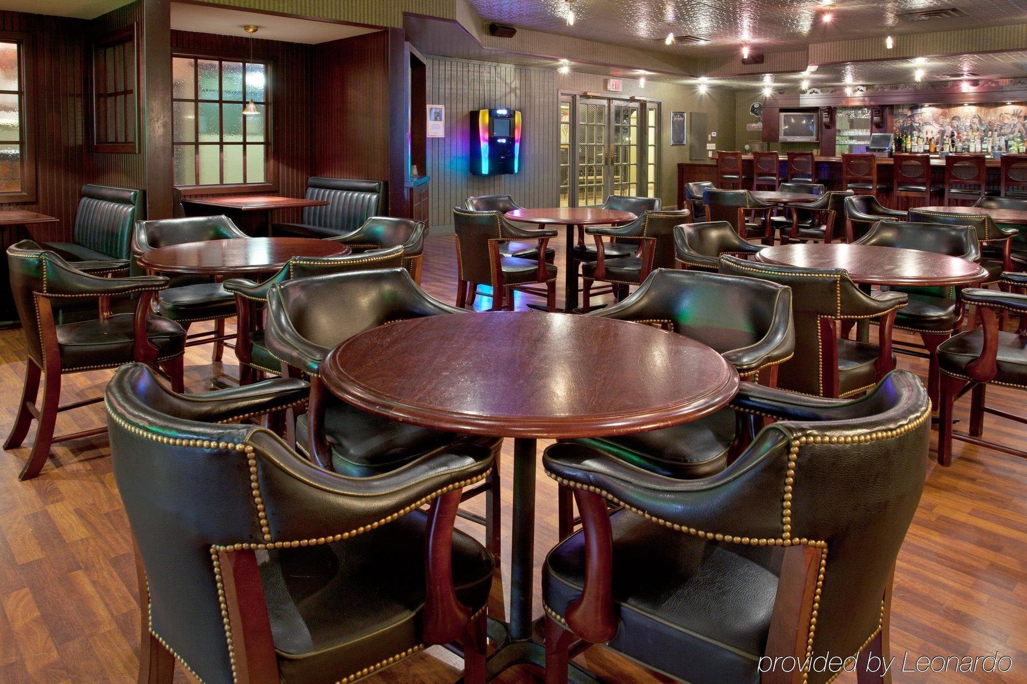 Ramada By Wyndham Uniontown Hotell Restaurant bilde