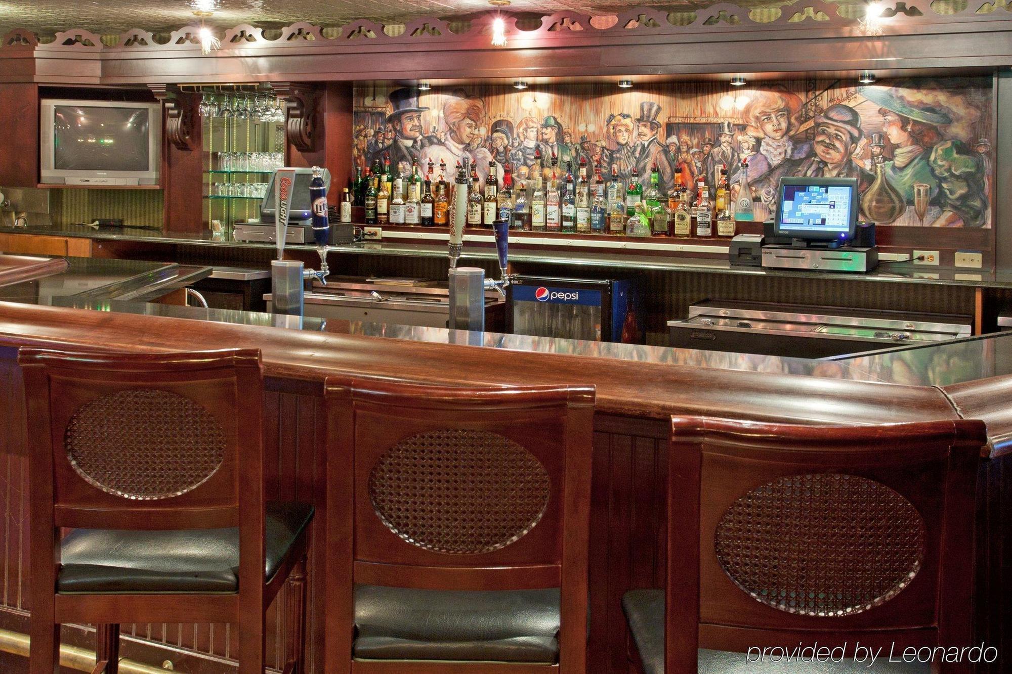 Ramada By Wyndham Uniontown Hotell Restaurant bilde