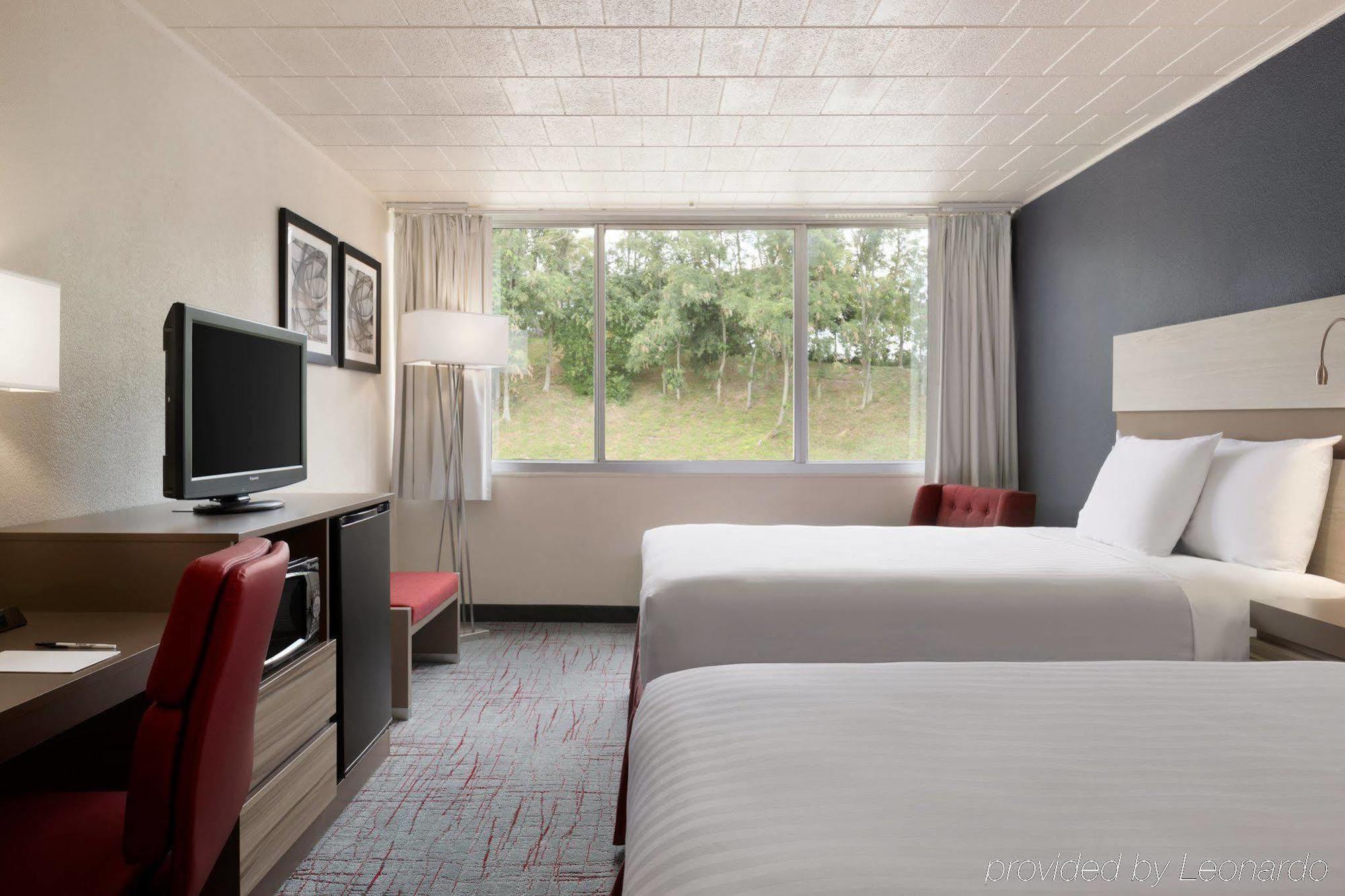 Ramada By Wyndham Uniontown Hotell Eksteriør bilde